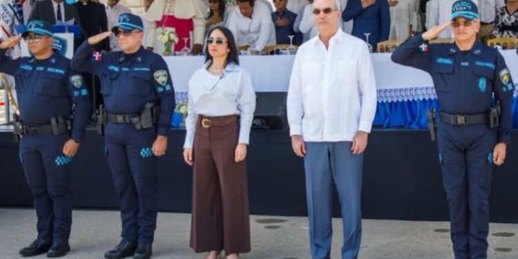 Presidente inicia en La Altagracia el despliegue del nuevo modelo de patrullaje con 990 agentes