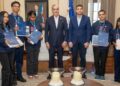 Presidente Abinader recibe a jóvenes dominicanos que rompieron récord mundial de lectura