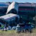 Al menos 64 fallecidos en el accidente de tren en España, según autoridades locales