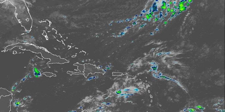 Pronostican aguaceros, tormentas eléctricas y ráfagas de viento esta tarde
