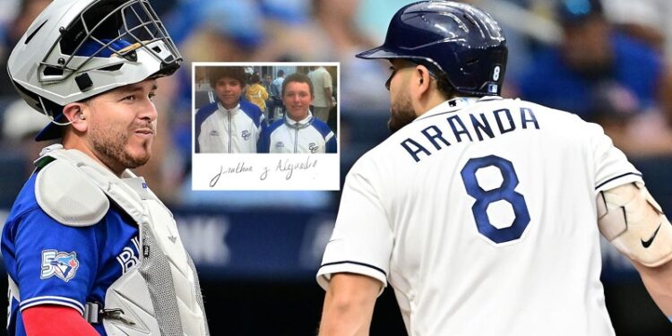 Hace un año, brilló Kirk. Ahora es Aranda, su amigo tijuanense en los Rays