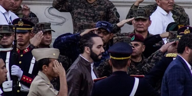 Bukele lanza una «operación militar» en Haití