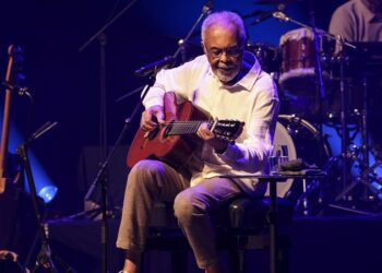 La música suena de lleno en la campaña electoral de Brasil y busca conquistar votos y corazones