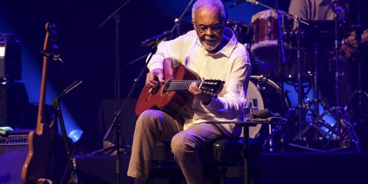 La música suena de lleno en la campaña electoral de Brasil y busca conquistar votos y corazones