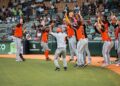 Toros se imponen a Estrellas con jonrones de Urbáez y Rodríguez