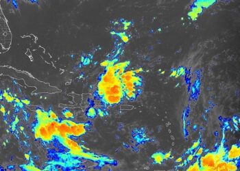 Pronostica el INDOMET aguaceros fuertes localmente con tronadas y ráfagas de viento