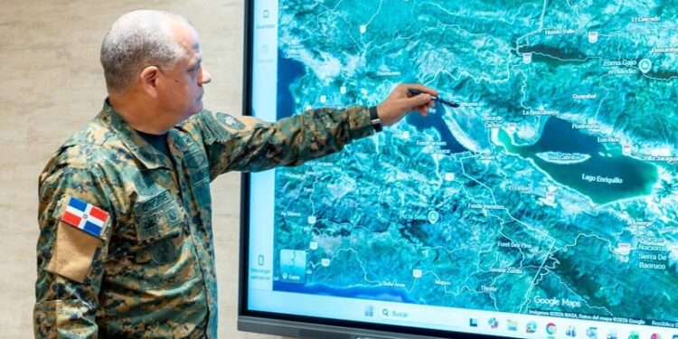 Ministro de Defensa encabeza reunión estratégica para dar seguimiento a situación en Haití