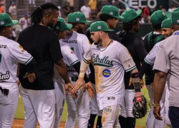 Tapia, Prieto y Bernal remolcan dos cada uno en triunfo 8-3 de Estrellas sobre Tigres