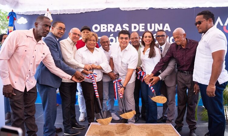 Caasd deja iniciados trabajos de saneamiento cañada Boronota