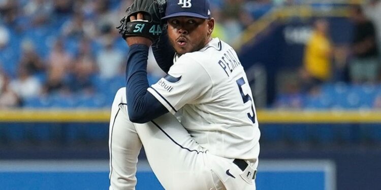 Peralta con una enorme responsabilidad en el Juego 2, con los Rays abajo 0-1