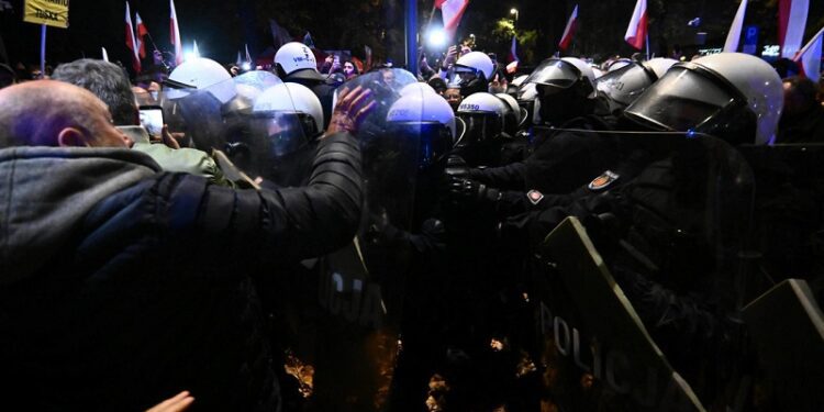 ¿Quién contra quién? PUNTOS CLAVE del denunciado «golpe de Estado» en Polonia