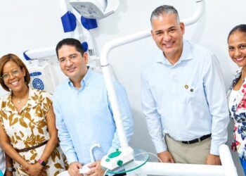 INABIE inaugura dos módulos odontológicos en Monte Plata y Baní, en beneficio de más de 3,200 estudiantes