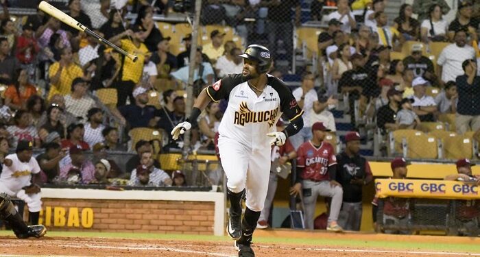 Águilas Cibaeñas alzan el vuelo y derrotan a los Gigantes