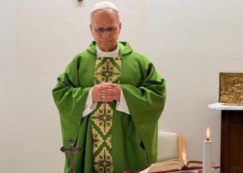 El Papa León XIV celebra la misa en el hospital Gemelli