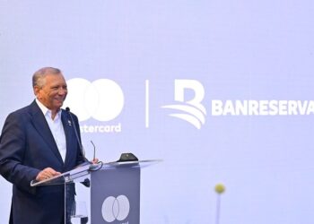 Banreservas lanza junto a Mastercard nueva tarjeta comercial para el sector empresarial
