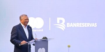 Banreservas lanza junto a Mastercard nueva tarjeta comercial para el sector empresarial