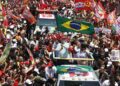 Lula y Flávio Bolsonaro cierran campañas rumbo al balotaje en Brasil