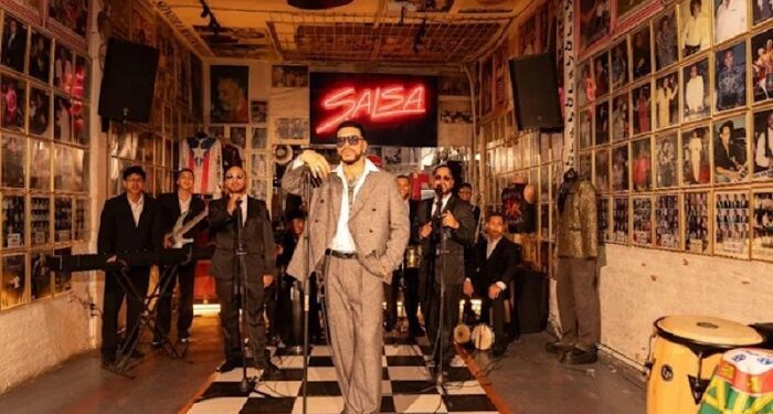 Ryan Castro reinterpreta el clásico de salsa «lluvia», junto a Eddie Santiago