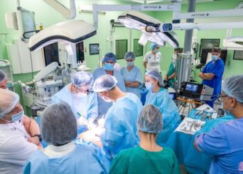 Un trasplante sin precedentes en Rusia abre una nueva esperanza para pacientes al borde de la parálisis