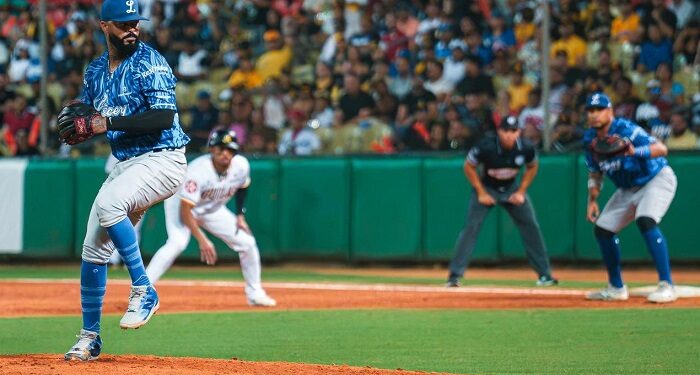 Licey domina a las Águilas en Santiago