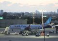 Un piloto indio, erigido en héroe mundial tras apuñalamiento en el vuelo de Flydubai