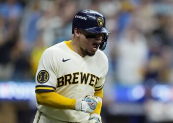 Con Contreras como figura, Cerveceros toman ventaja de 2-0 en la SCLN